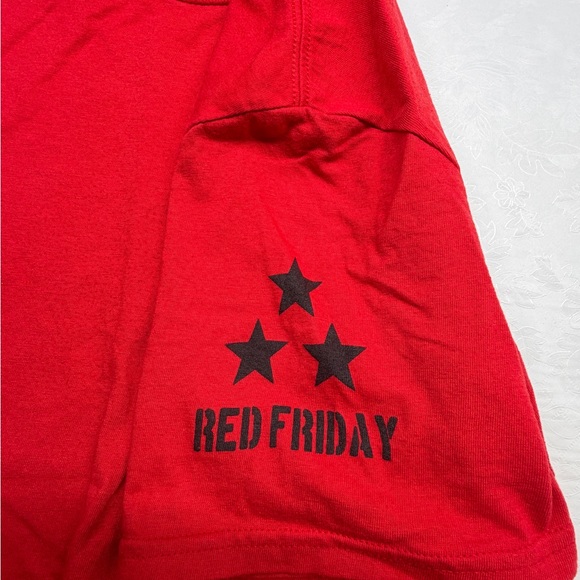 Red Friday Men's T-Shirt - Picture 3 of 4